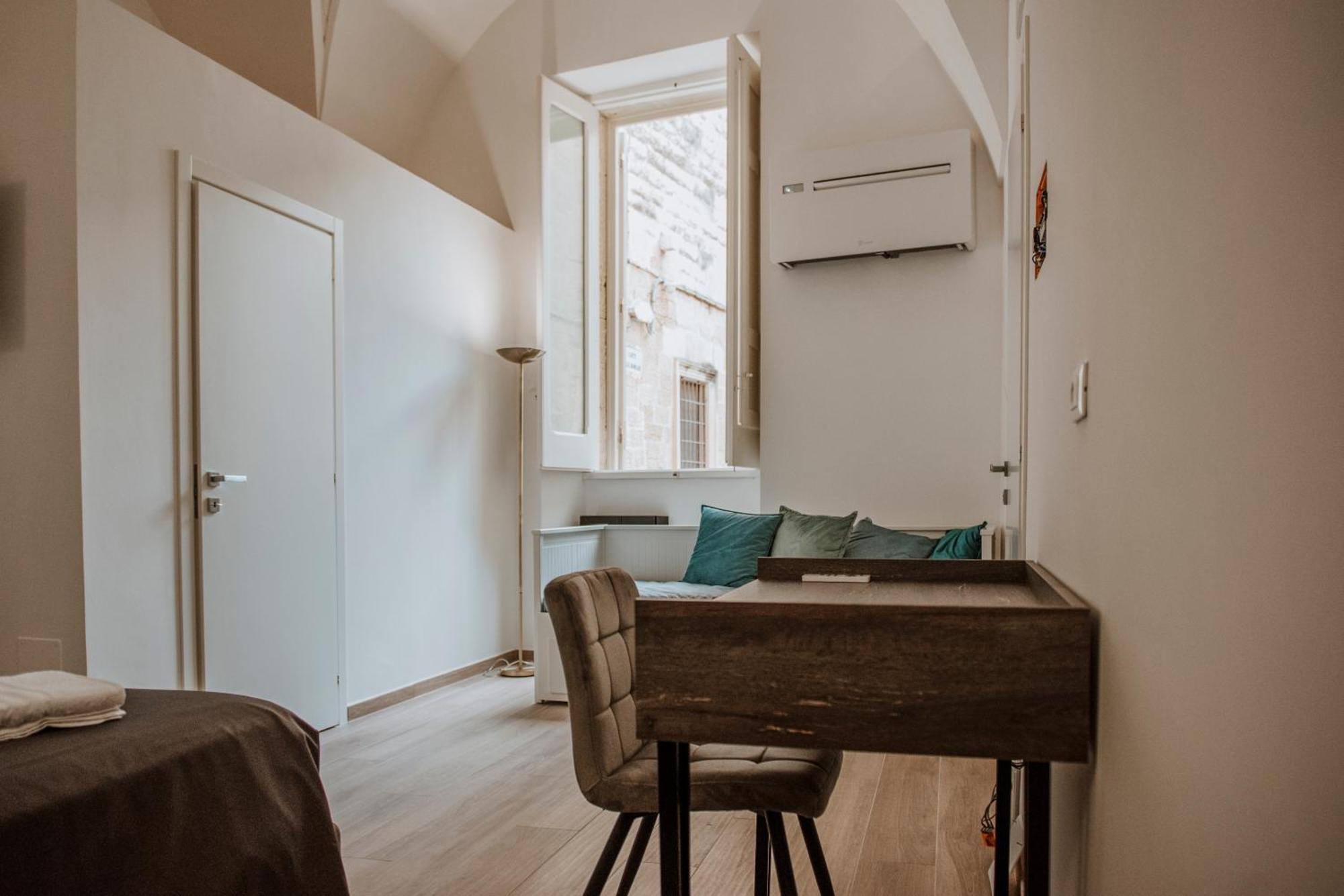 Signuria Dimora Esclusiva Bed & Breakfast Lecce Ngoại thất bức ảnh